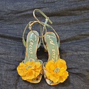 Circus by Sam Edelman Yellow Floral Sandals